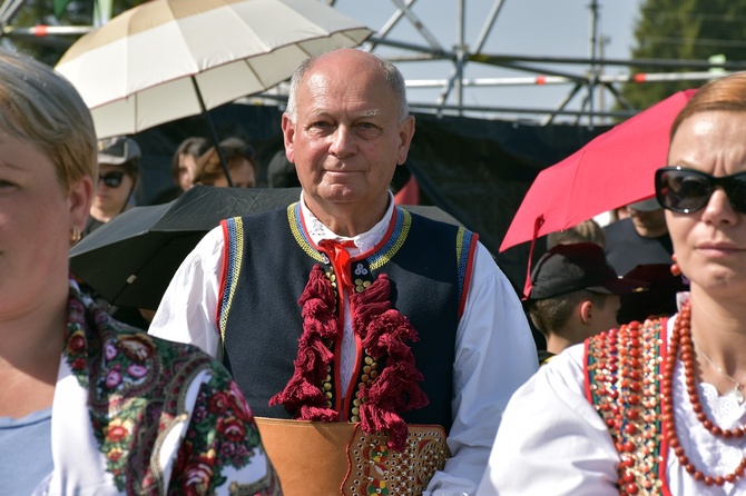 Beatyfikacja rodziny Ulmów w Markowej - pielgrzymi z całej Polski na Mszy św.