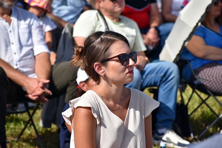 Beatyfikacja rodziny Ulmów w Markowej - pielgrzymi z całej Polski na Mszy św.