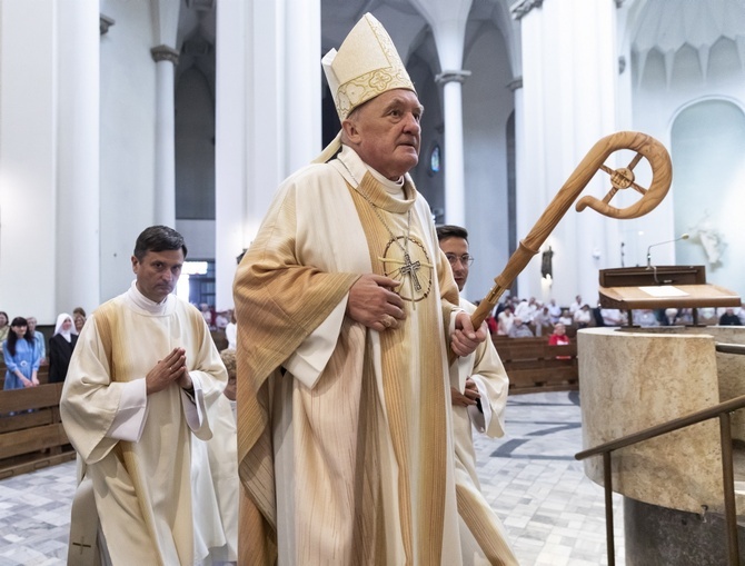 100 lat „Gościa Niedzielnego” – Msza św. w katowickiej archikatedrze, cz. I