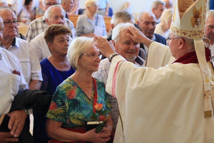 Pielgrzymka złotych jubilatów małżeńskich