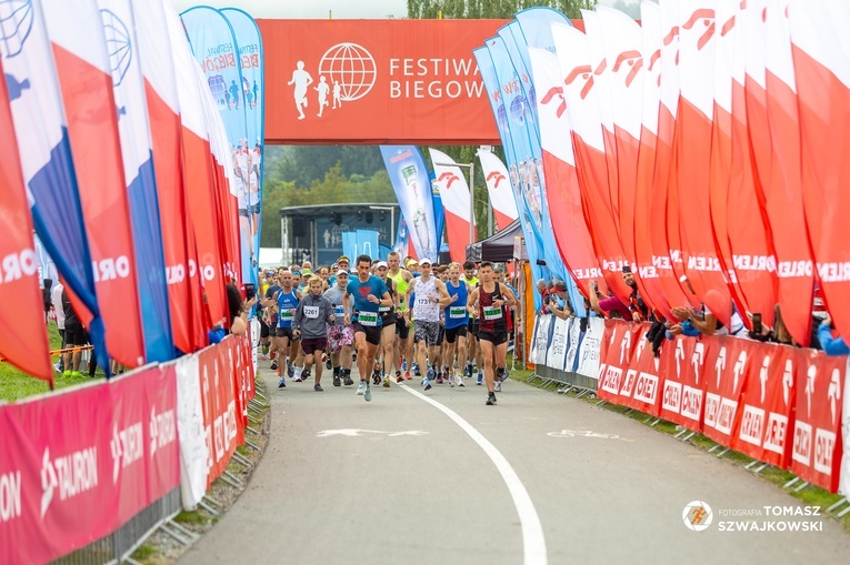 Trzeci dzień 14. Festiwalu Biegowego w Piwnicznej – Zdroju. Emocje nie opadają!