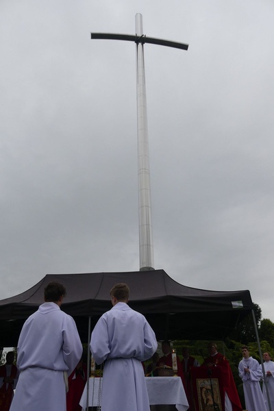 Msza św. za Bielsko-Białą pod Krzyżem na Trzech Lipkach - 2023