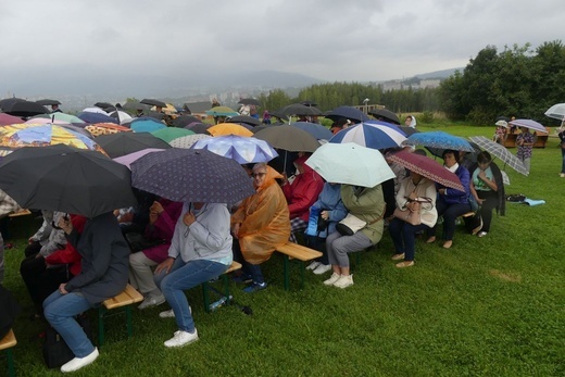 Msza św. za Bielsko-Białą pod Krzyżem na Trzech Lipkach - 2023