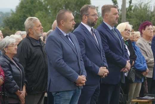 Msza św. za Bielsko-Białą pod Krzyżem na Trzech Lipkach - 2023
