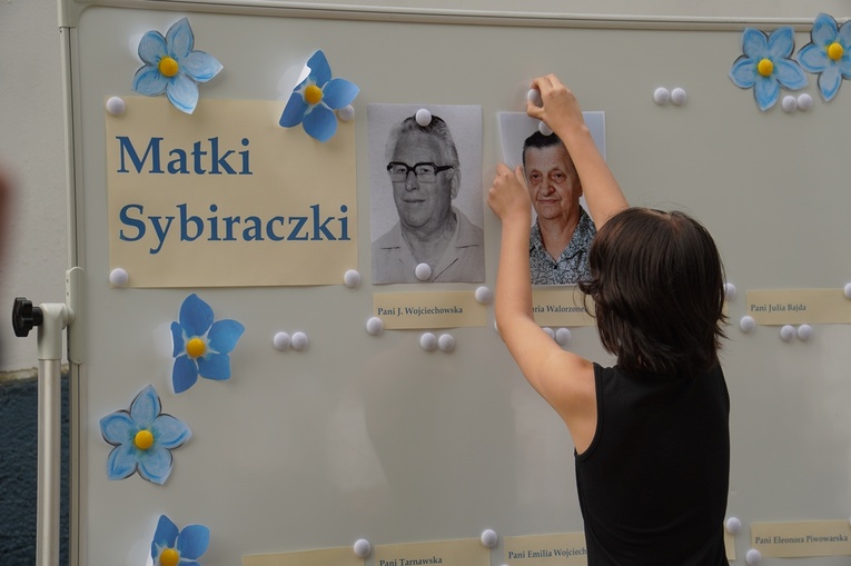 Niezapominajki dla Matek Sybiraczek