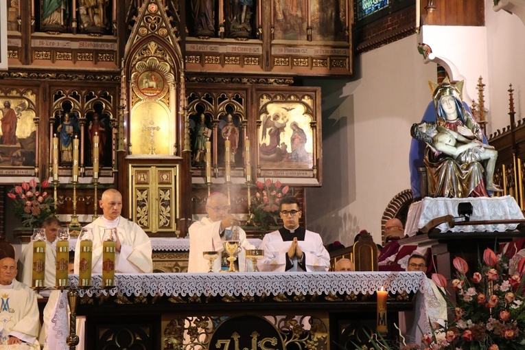 Odpust w sanktuarium Matki Bożej Bolesnej w Wałbrzychu