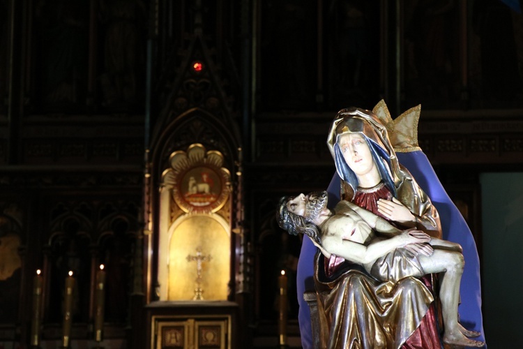 Odpust w sanktuarium Matki Bożej Bolesnej w Wałbrzychu