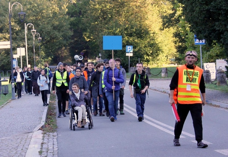 Pielgrzymka młodzieży do Rud