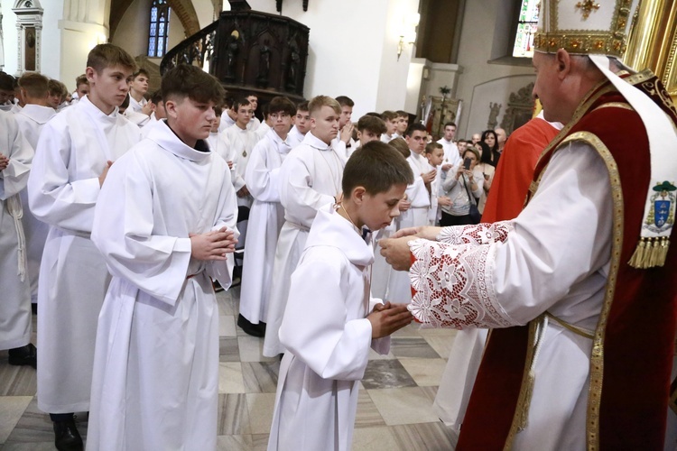 Wręczenie krzyży ceremoniarza