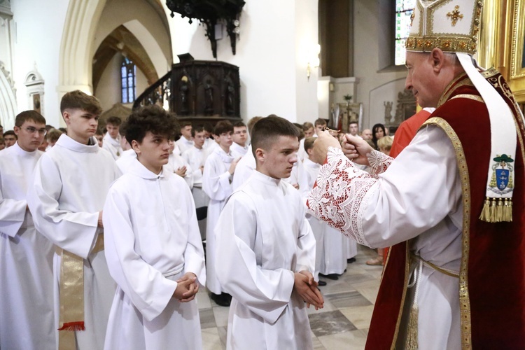 Wręczenie krzyży ceremoniarza