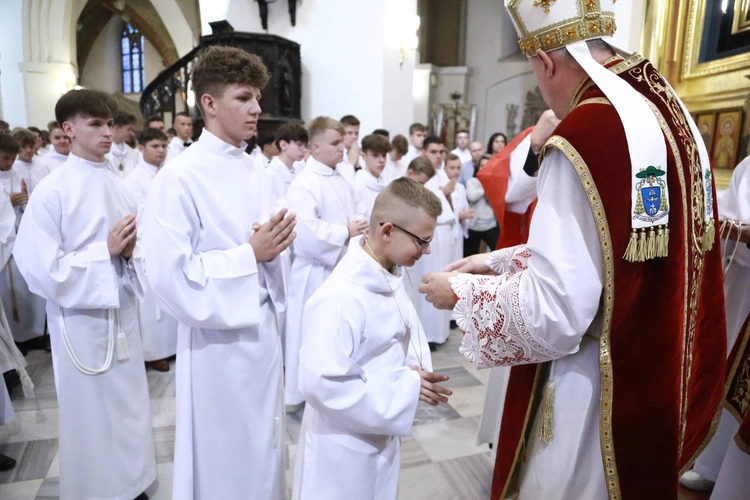 Wręczenie krzyży ceremoniarza