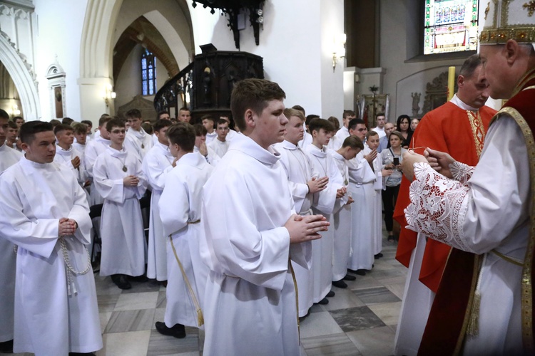 Wręczenie krzyży ceremoniarza