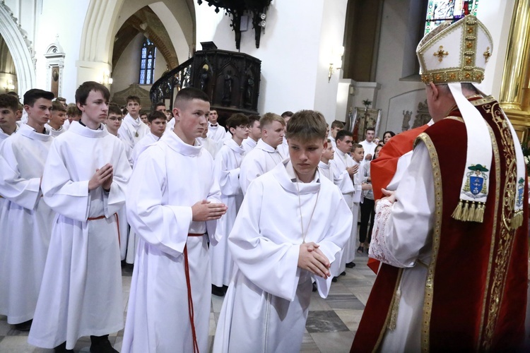 Wręczenie krzyży ceremoniarza