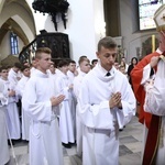 Wręczenie krzyży ceremoniarza