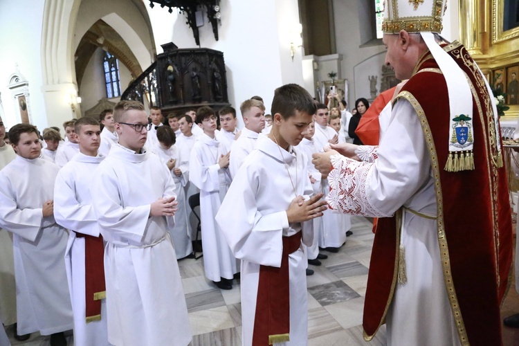 Wręczenie krzyży ceremoniarza