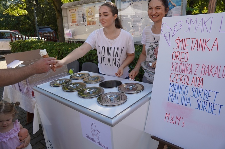 Festyn parafialny we Wrocławiu-Strachocinie