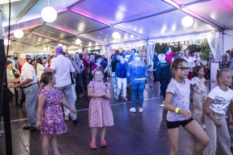 Uroczysta karczma piwna