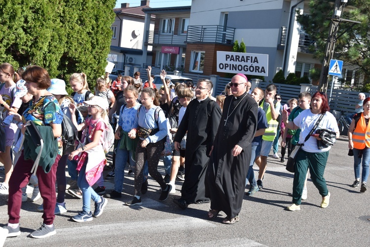 Przasnysz-Rostkowo. Pielgrzymka dzieci