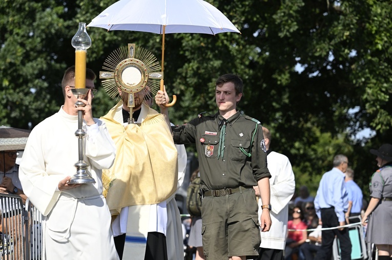 Uroczystości w Skrzatuszu, cz. 1