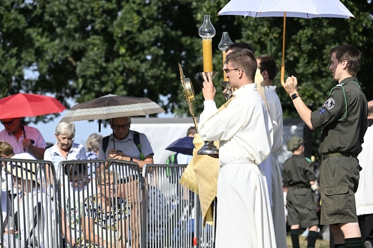 Uroczystości w Skrzatuszu, cz. 1