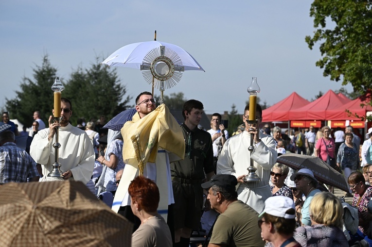Uroczystości w Skrzatuszu, cz. 1