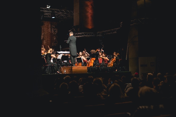 Koncert orkiestry Młodzi-Polscy