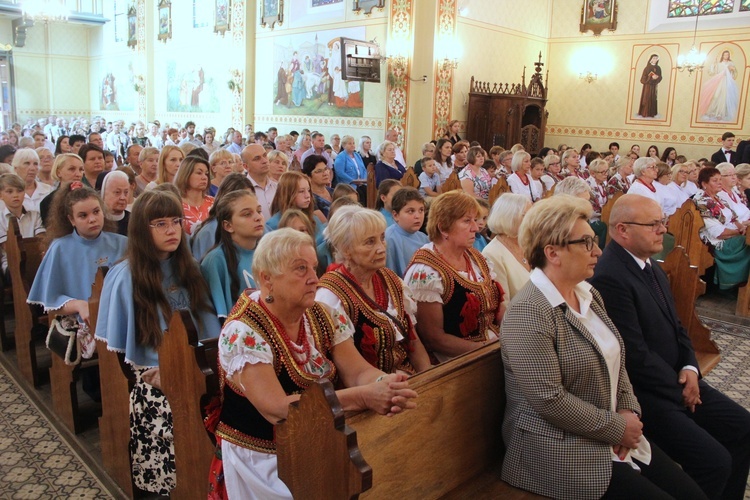 Piękny i imponujący, choć budowany w trudnym czasie głodu i wojny