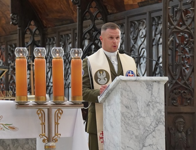 Procesja z relikwiami św. Stanisława i św. Doroty przeszła przez Wrocław