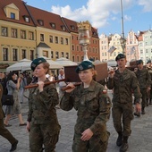 Procesja z relikwiami św. Stanisława i św. Doroty przeszła przez Wrocław