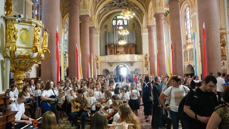 Limanowa. Wielki Odpust Maryjny 2023 - dzień 2.