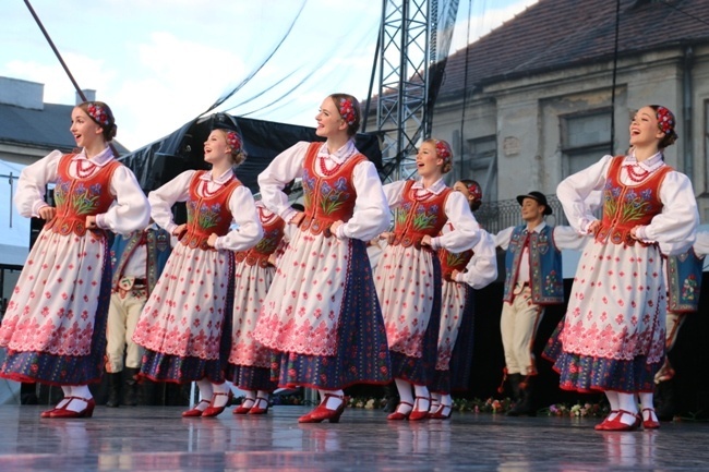 Koncert zespołu Mazowsze w Radomiu