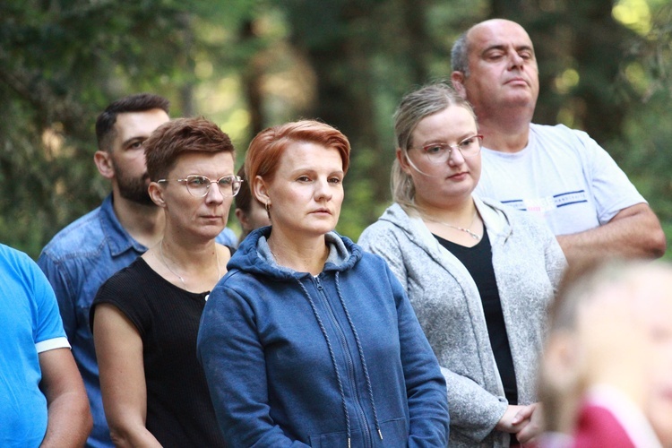 Msza św. i poświęcenie krzyża na Postawnem