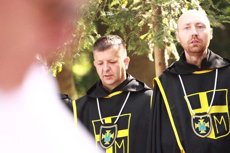 Msza św. i poświęcenie krzyża na Postawnem