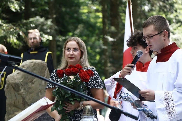 Msza św. i poświęcenie krzyża na Postawnem
