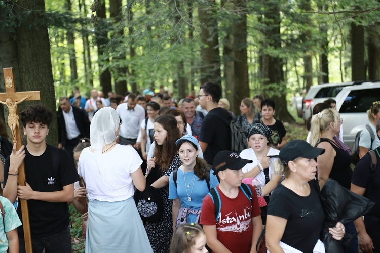 Msza św. i poświęcenie krzyża na Postawnem