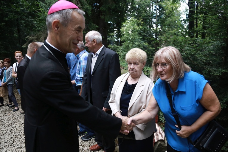 Msza św. i poświęcenie krzyża na Postawnem