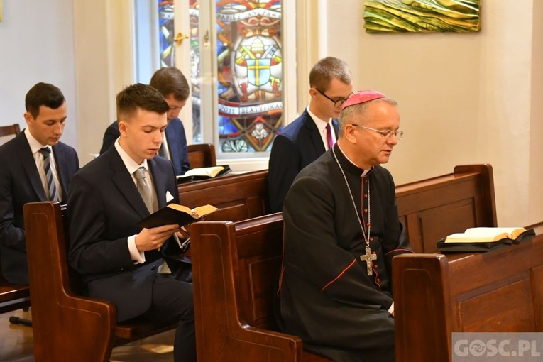 Biskup spotkał się z nowymi klerykami