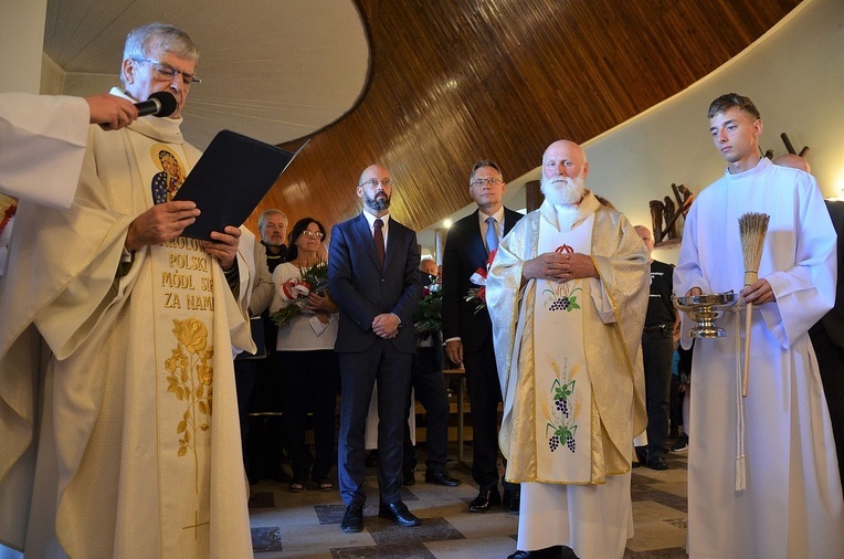 W Tęgoborzu odsłonięto tablicę pamięci ks. Władysława Gurgacza