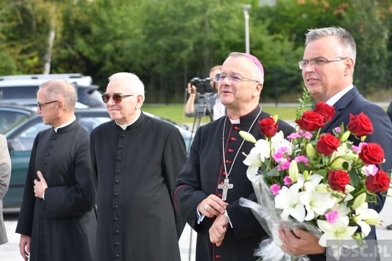 Zielona Góra. Uroczyste otwarcie Magazynu Pomocy Żywnościowej Caritas
