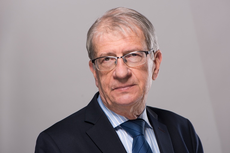 Prof. Wojciech Roszkowski w "L'Opinion": Rachunek za potworne straty, jakich Polska doznała w wyniku wojny, nie może być uznany za przedawniony