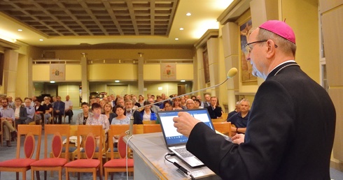 Spotkanie z metropolity gdańskiego z radami parafialnymi