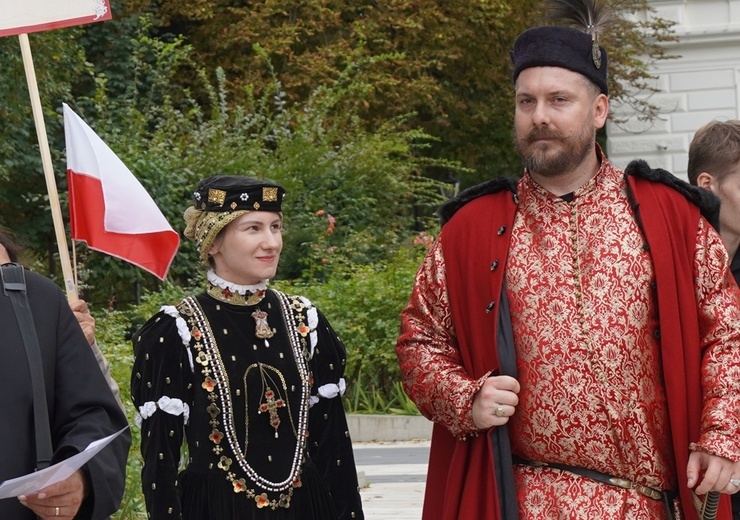 Orszak Dziejów. Historia w drodze