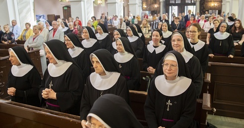 Gorliwa służba. Jubileusz franciszkanek Rodziny Maryi z Trzcianki 