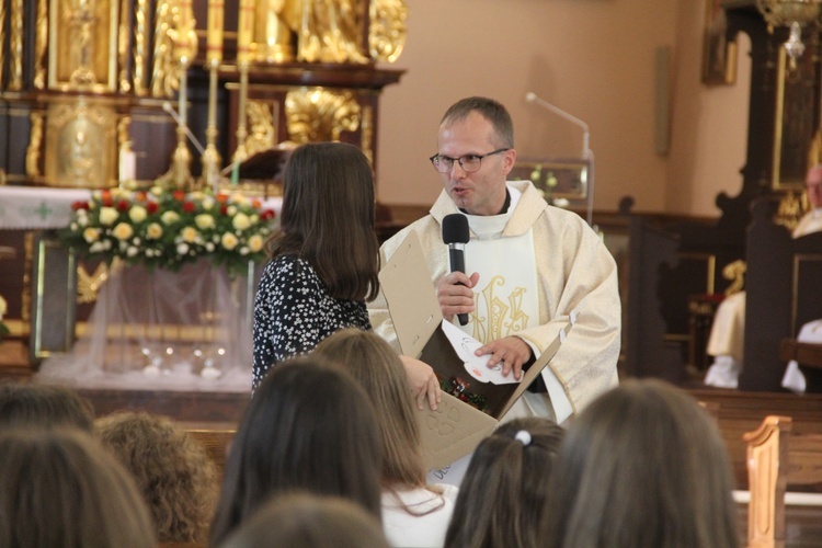 Najliczniejsze w diecezji tarnowskiej Szkolne Koło Caritas powstało w Oleśnie