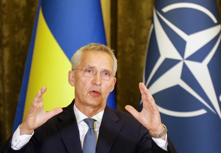 Szef NATO Stoltenberg w Kijowie: Rosja walczy na Ukrainie o imperialne złudzenia