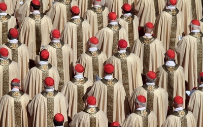 Kardynałowie – najbliżsi współpracownicy papieża