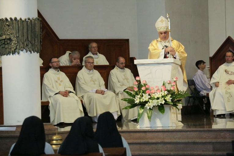 75 lat karmelitanek w Lublinie