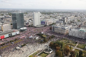 Marsz "miliona serc" na ulicach Warszawy