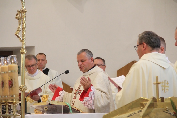 Łososina Dolna. Święcenia diakonatu Mateusza Pajora