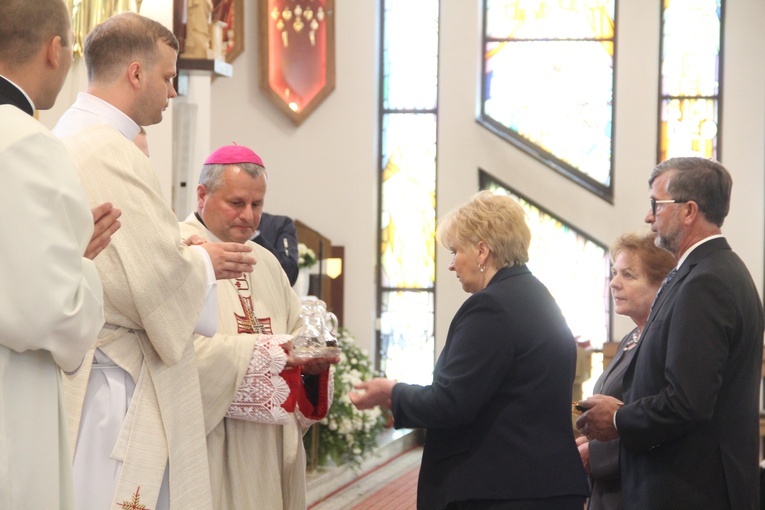 Łososina Dolna. Święcenia diakonatu Mateusza Pajora